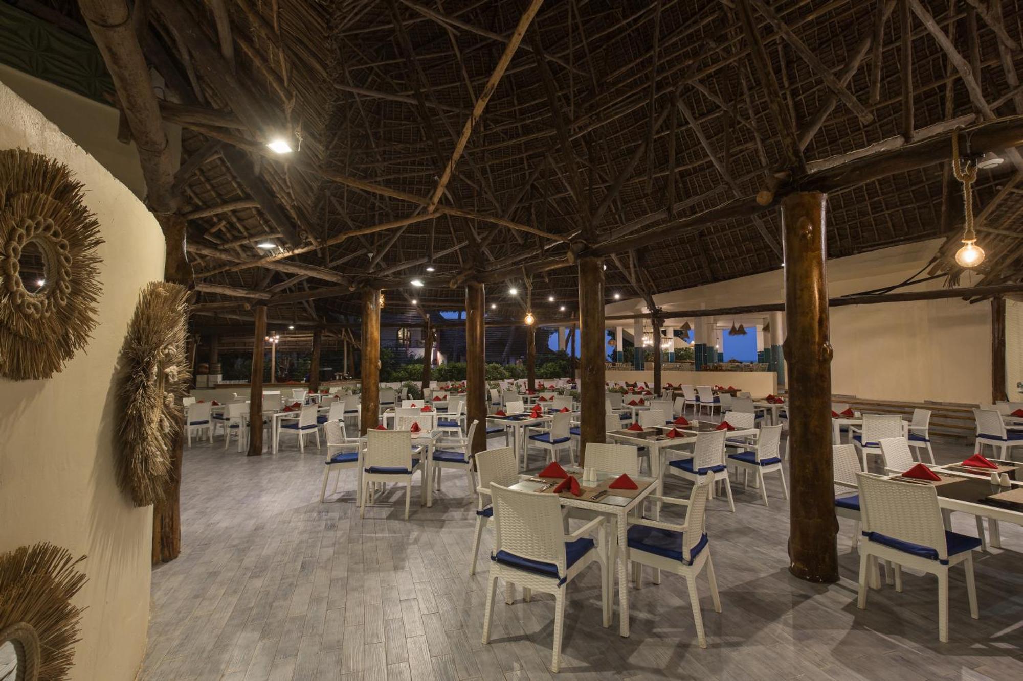 Kiwengwa Beach Resort 5* Kiwengwa (Zanzibar)